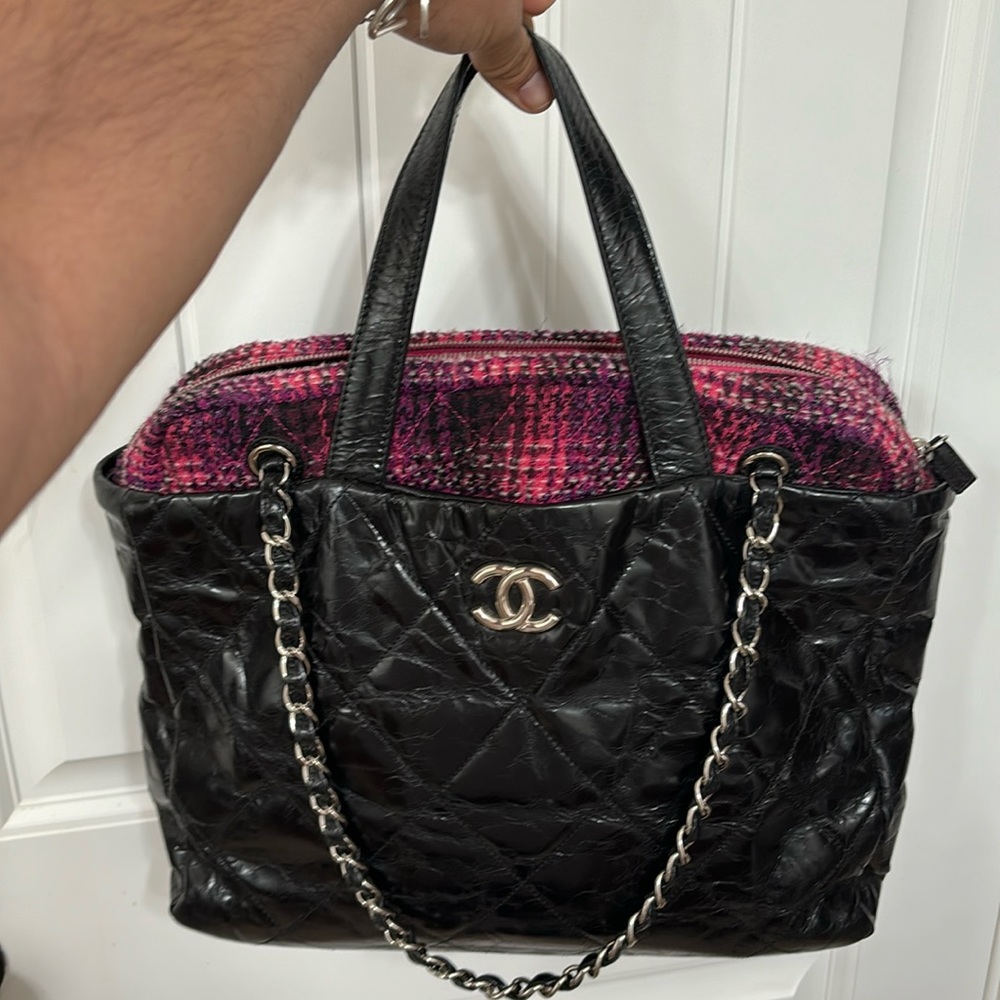 Portobello Zip Tote Quilted Glazed Calfskin and Tweed